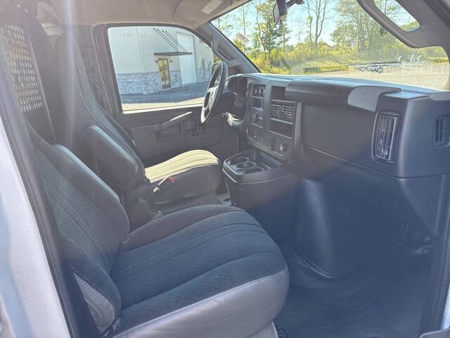 2023 Chevrolet Express 2500