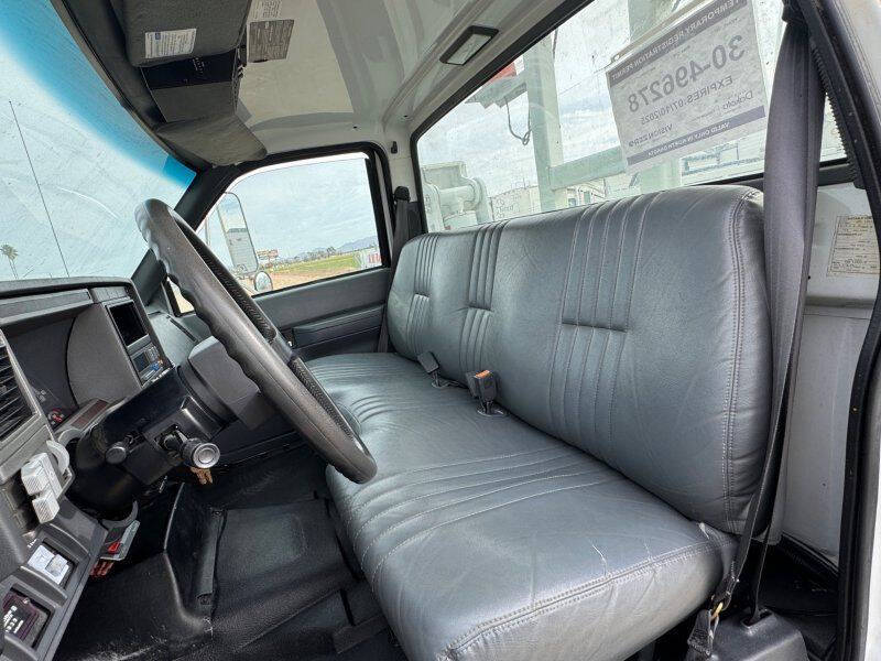 2002 Chevrolet C7500