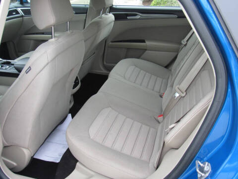 2020 Ford Fusion Hybrid SE