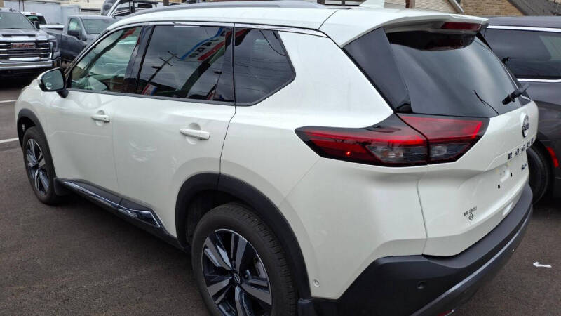 2023 Nissan Rogue SL
