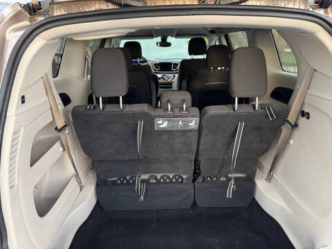 2017 Chrysler Pacifica Touring