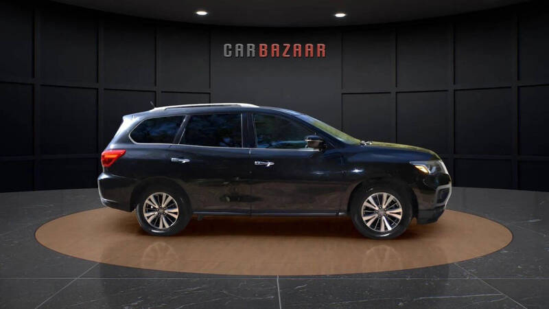 2018 Nissan Pathfinder SV