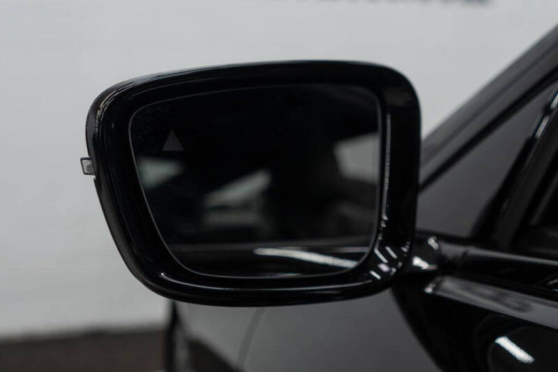 2025 BMW 8 Series 840i xDrive