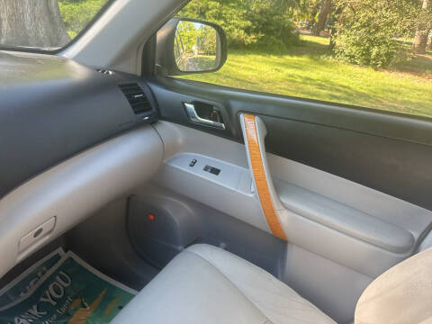 2010 Toyota Highlander Hybrid Limited