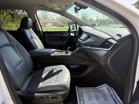 2020 Buick Enclave Essence