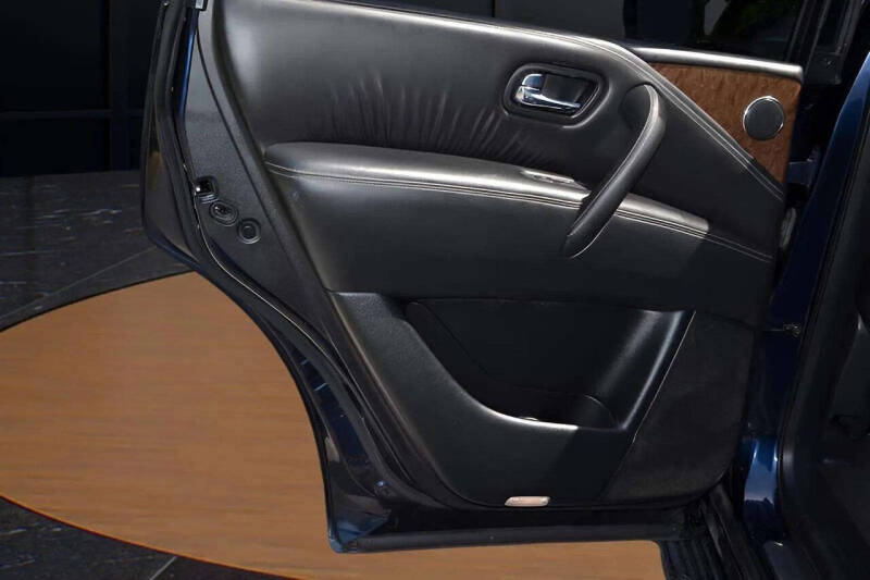 2017 Infiniti QX80 Signature Edition
