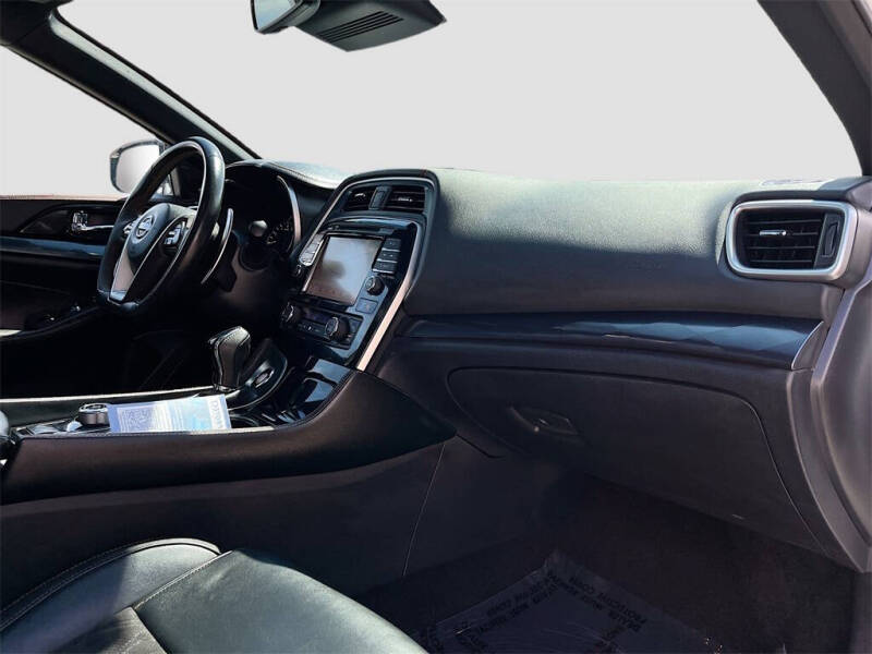 2023 Nissan Maxima 3.5 SR