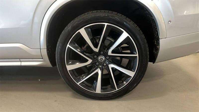 2019 Volvo XC90 T6 Momentum