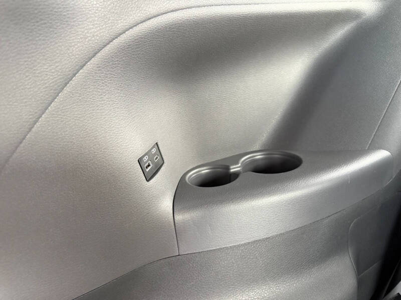 2024 Toyota Sienna XSE 7-Passenger