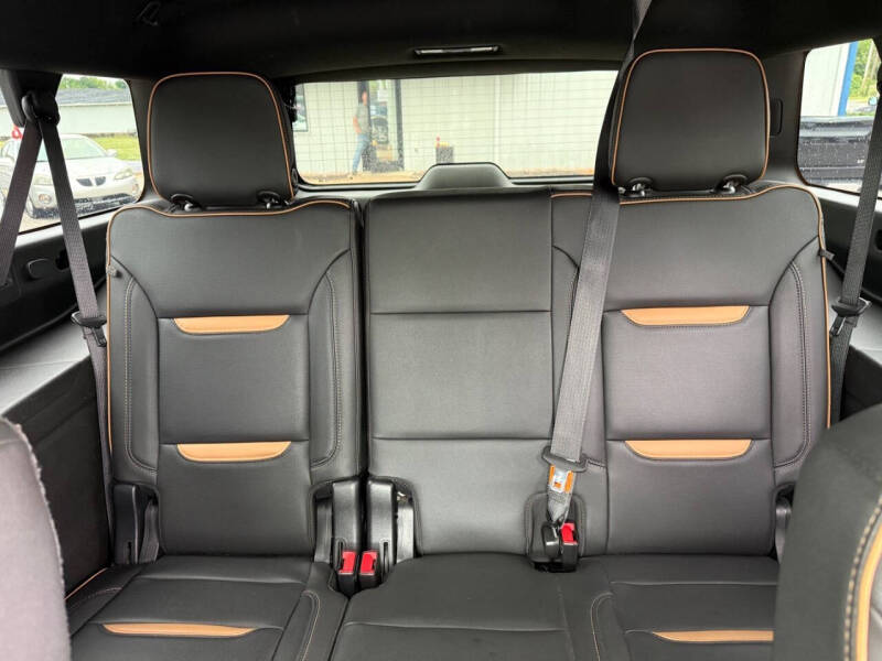 2021 GMC Yukon XL AT4