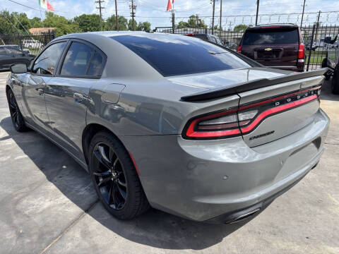 2018 Dodge Charger SXT