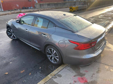 2017 Nissan Maxima