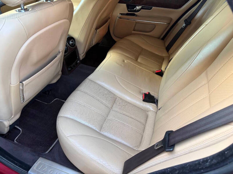 2011 Jaguar XJ