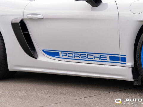 2023 Porsche 718 Cayman GT4 RS