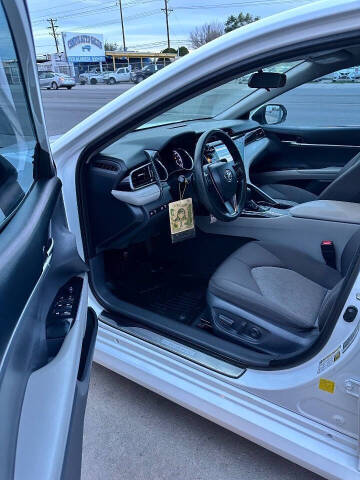 2019 Toyota Camry LE