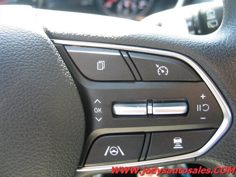 2021 Hyundai Santa Fe SE