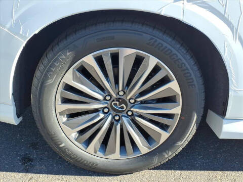 2026 Infiniti QX80 Luxe