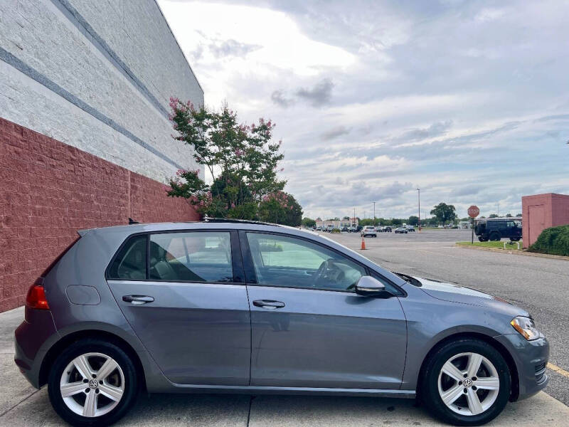 2017 Volkswagen Golf TSI Wolfsburg Edition