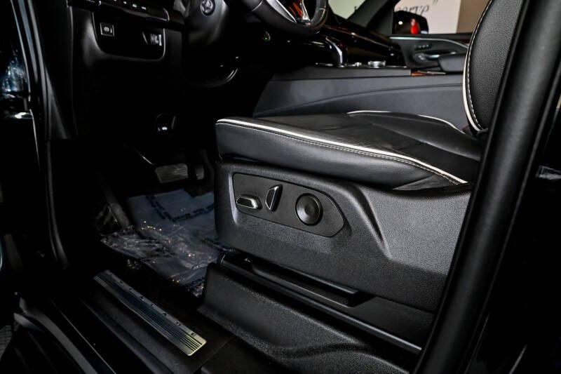 2022 Cadillac Escalade Premium Luxury