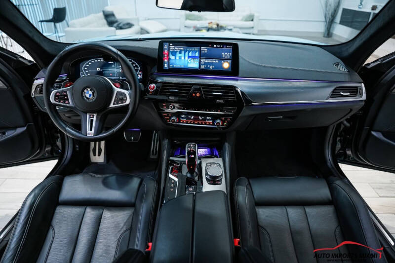 2023 BMW M5