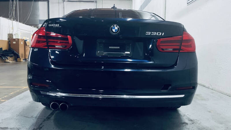2017 BMW 3 Series 330i
