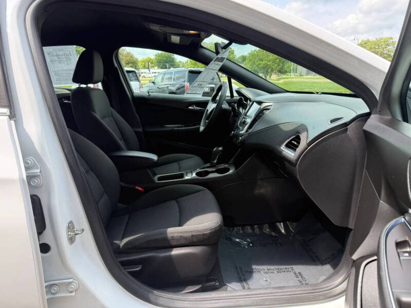 2016 Chevrolet Cruze LT Auto
