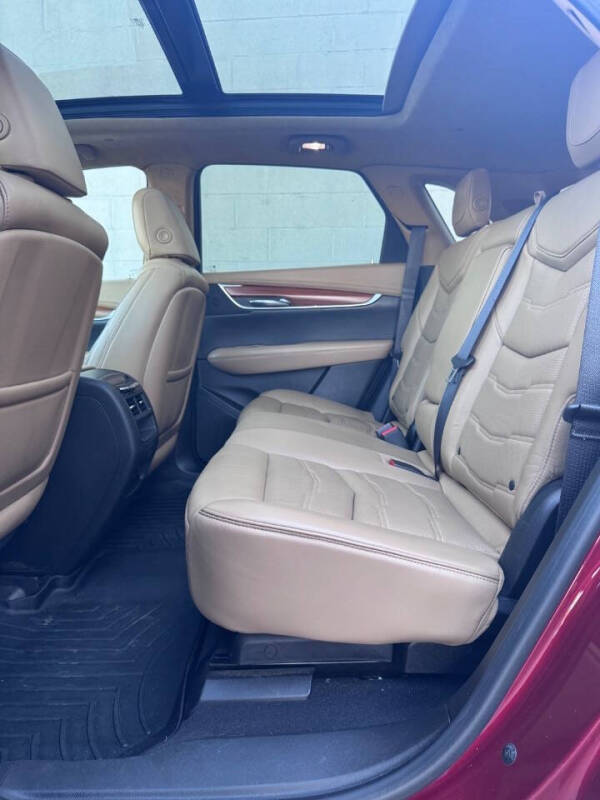 2017 Cadillac XT5 Platinum