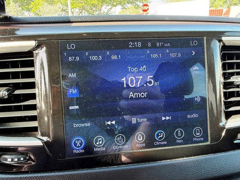 2017 Chrysler Pacifica Touring-L