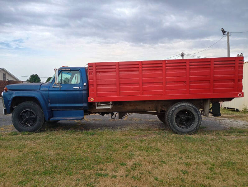 1974 Ford F-600