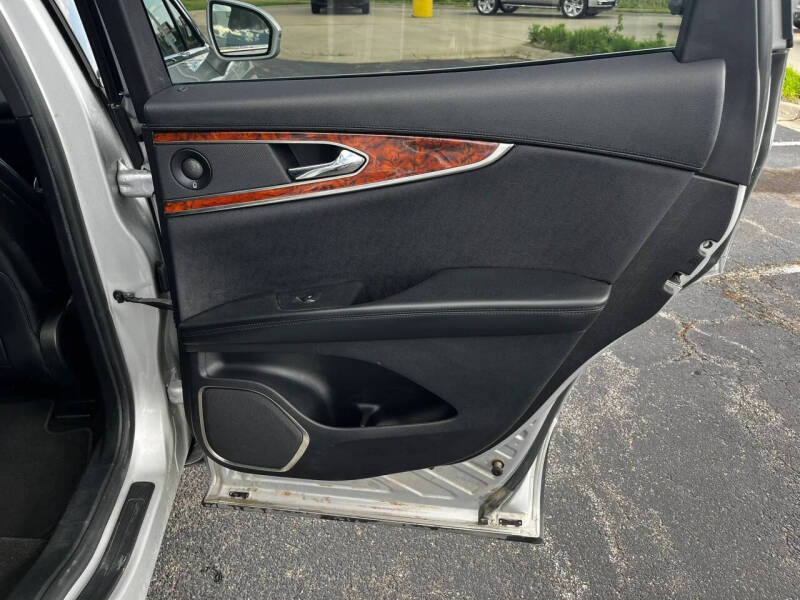 2019 Lincoln Nautilus Reserve