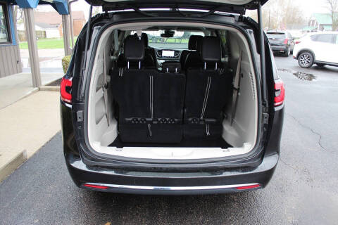 2022 Chrysler Pacifica Touring L