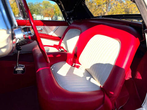 1955 Ford Thunderbird