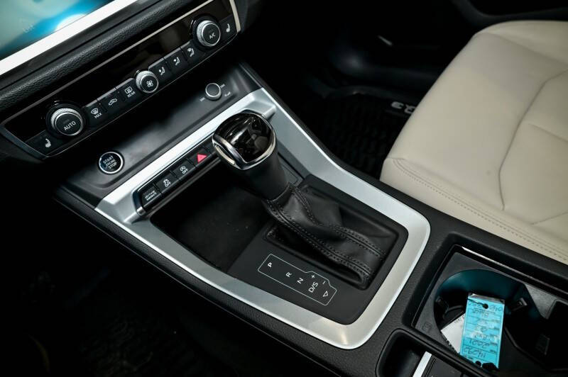 2021 Audi Q3 quattro S line Premium 45 TFSI