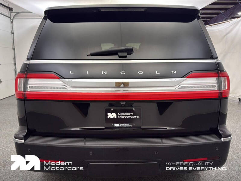 2019 Lincoln Navigator Select