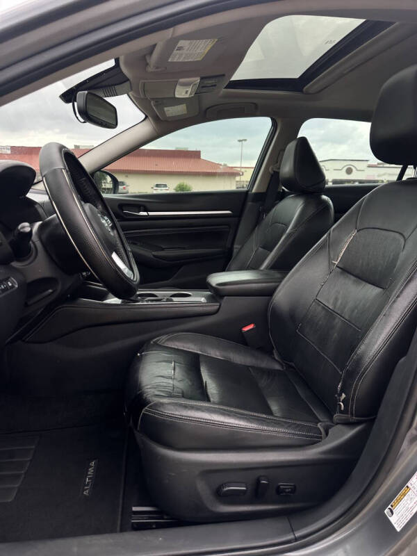 2019 Nissan Altima 2.5 Platinum