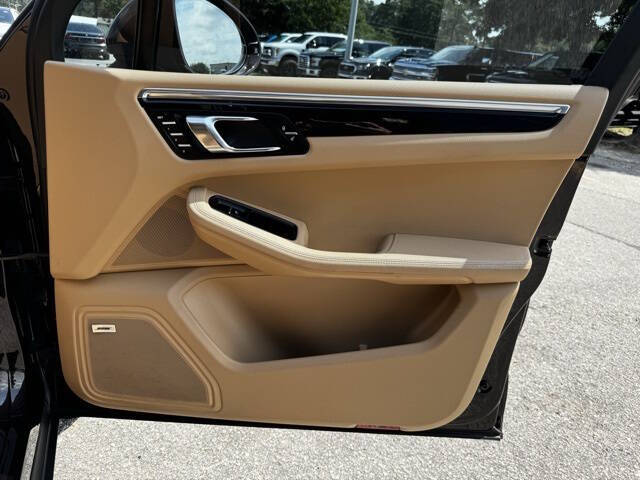 2015 Porsche Macan S