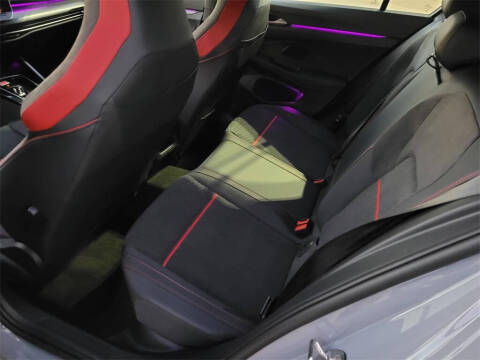 2025 Volkswagen Golf GTI SE