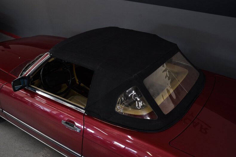 1989 Mercedes-Benz 560-Class 560 SL