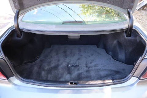 2004 Lexus ES 330