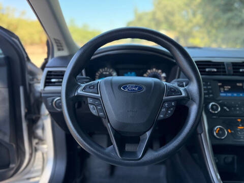 2017 Ford Fusion S