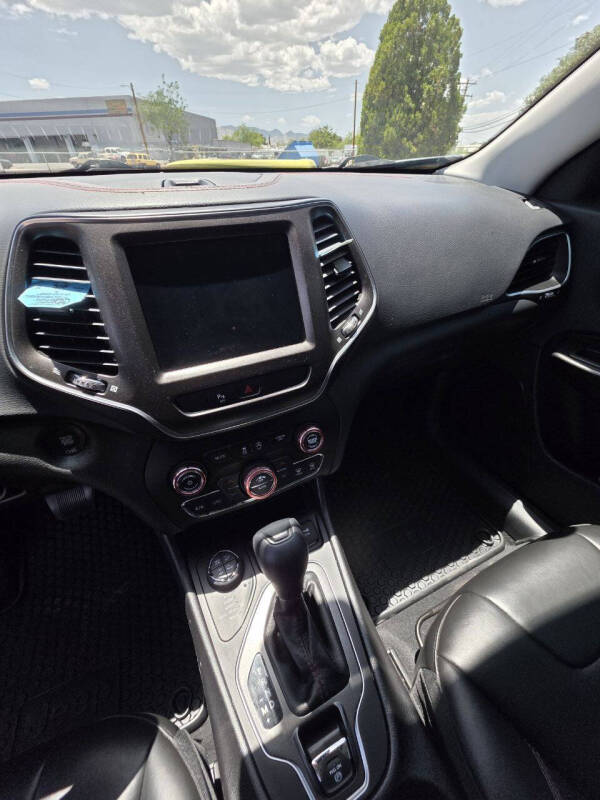 2019 Jeep Cherokee Trailhawk