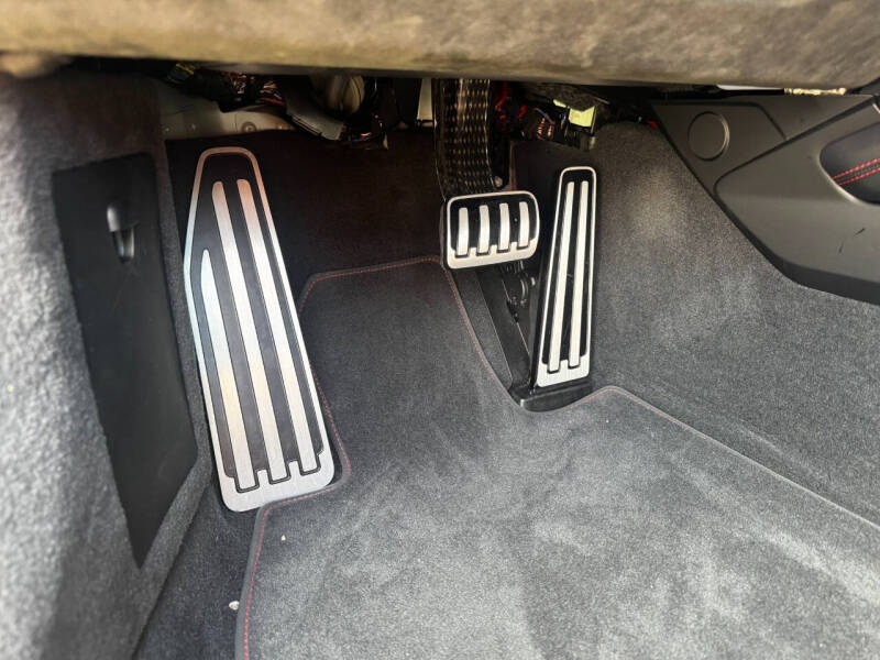 2025 Porsche 911 Carrera