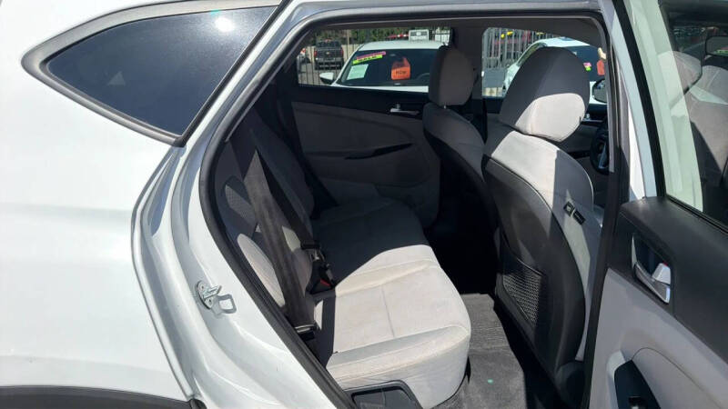 2020 Hyundai Tucson SE