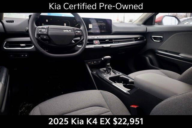 2025 Kia K4 EX