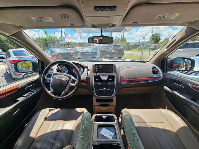 2014 Chrysler Town and Country for sale at JOHNS AUTO SALES LLC in Apopka, FL