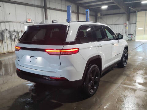 2023 Jeep Grand Cherokee Altitude