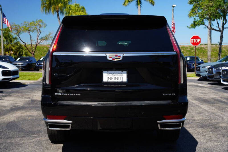 2023 Cadillac Escalade ESV Luxury