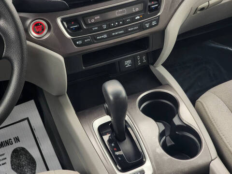 2017 Honda Pilot EX
