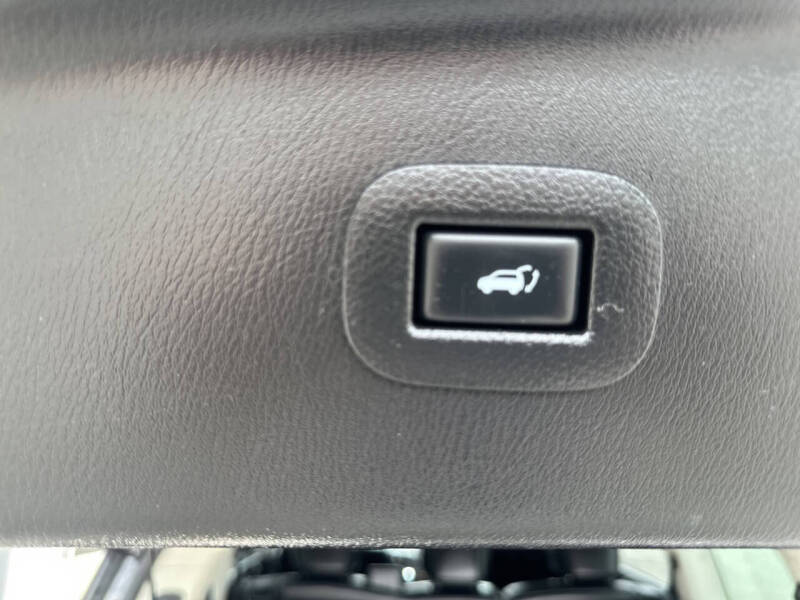 2017 Infiniti QX80