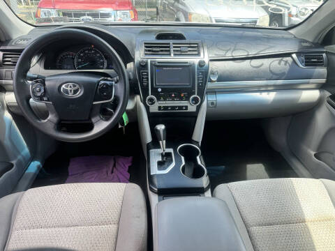 2013 Toyota Camry LE